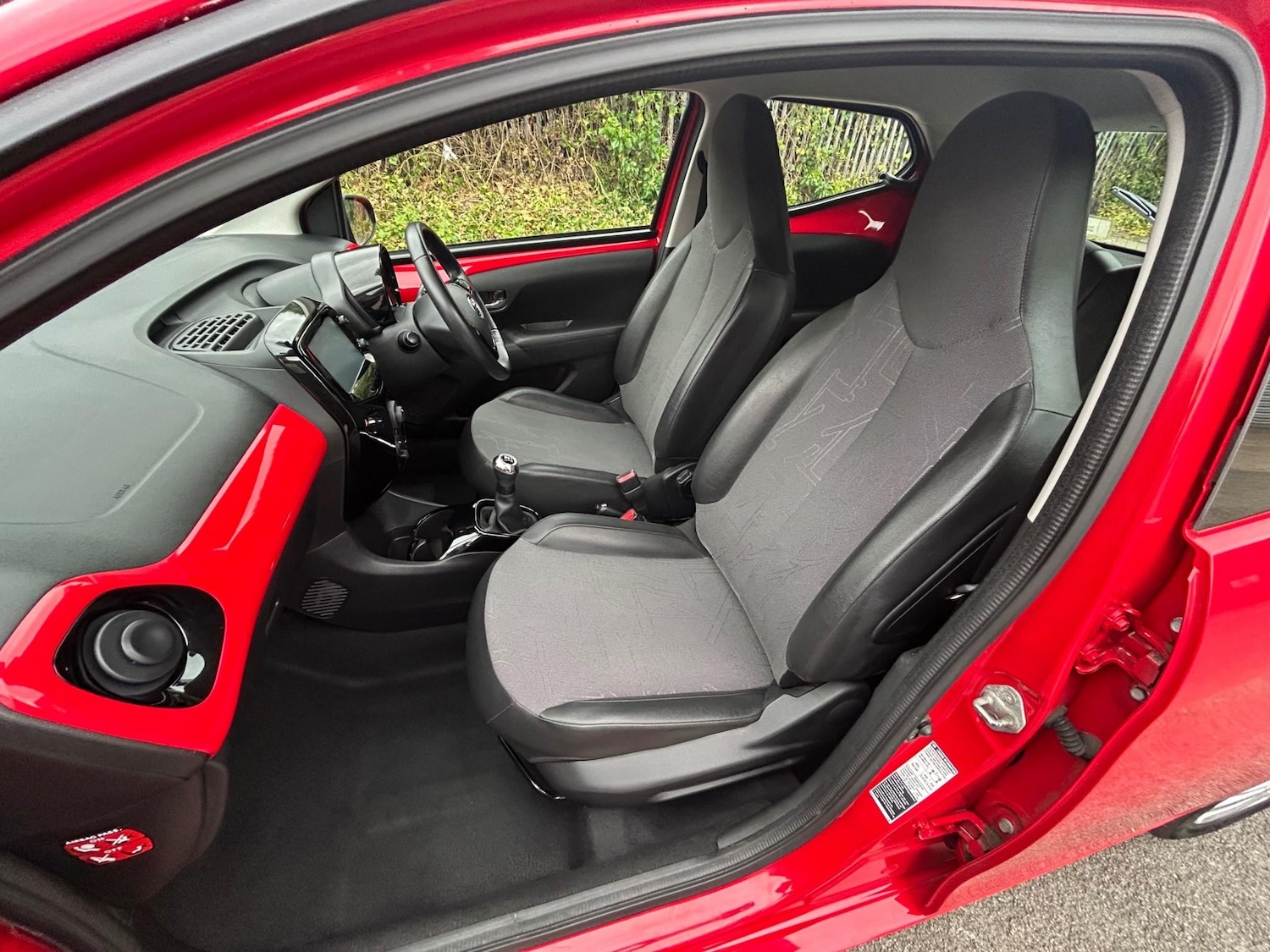 Used Toyota AYGO 2015 for sale - 76627467: Photo 25