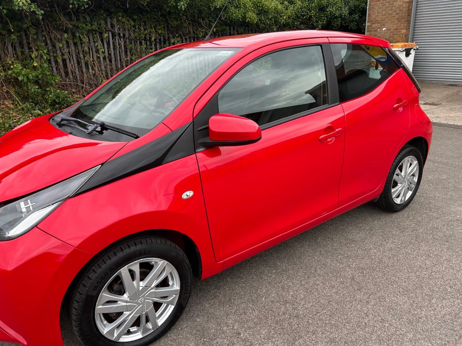 Used Toyota AYGO 2015 for sale - 76627467: Photo 3