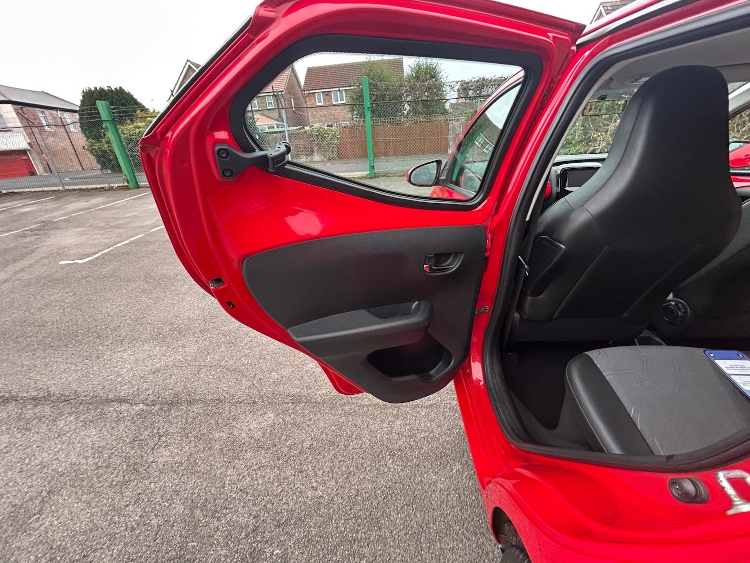 Used Toyota AYGO 2015 for sale - 76627467: Photo 31