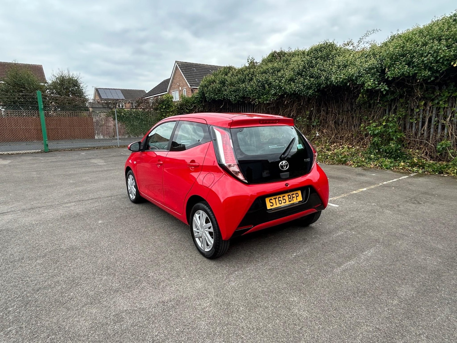 Used Toyota AYGO 2015 for sale - 76627467: Photo 6