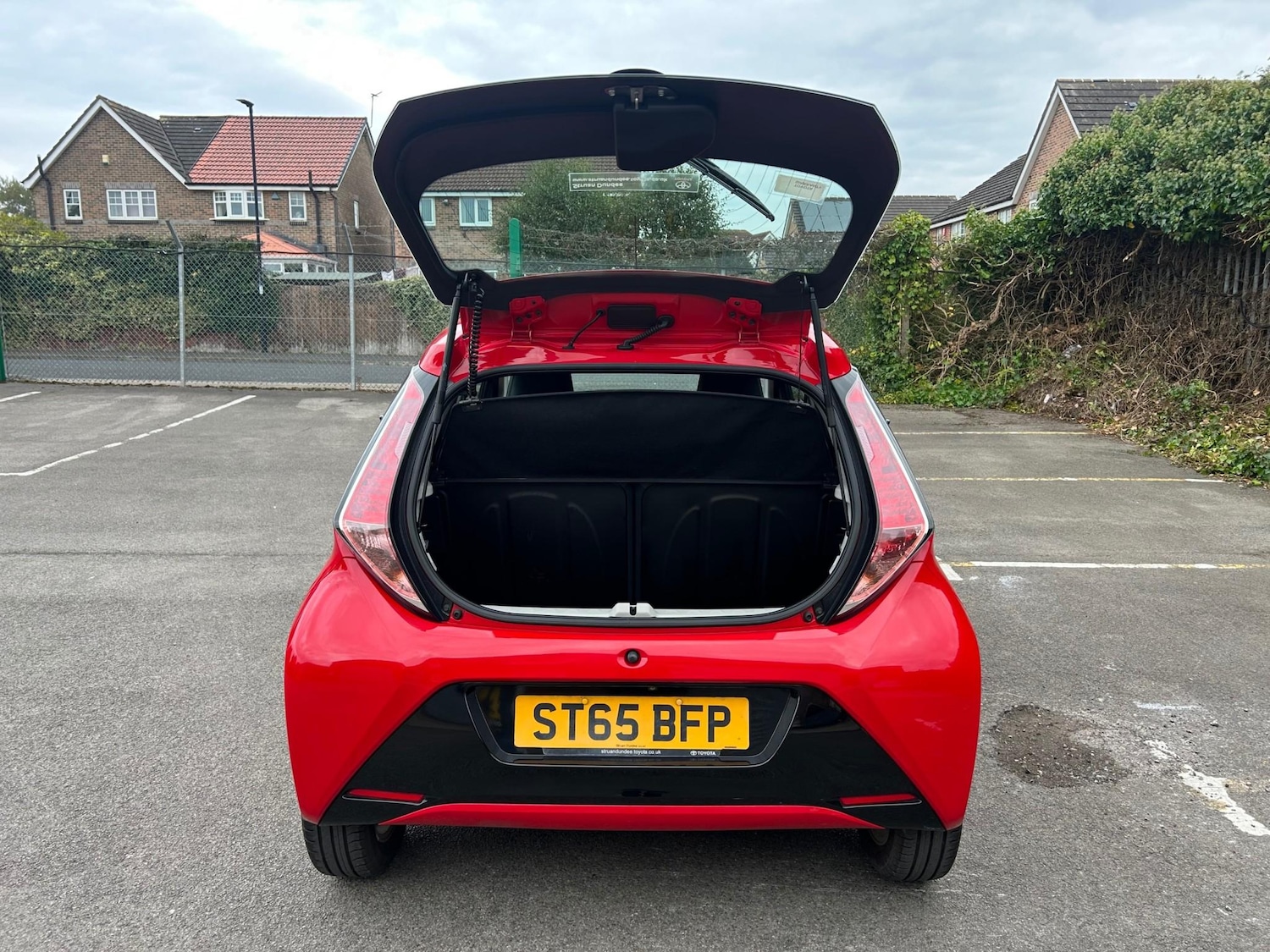 Used Toyota AYGO 2015 for sale - 76627467: Photo 8