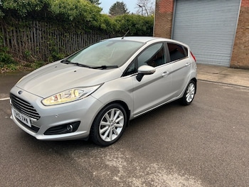 Used Ford Fiesta 2016 for sale - 76641437: Photo