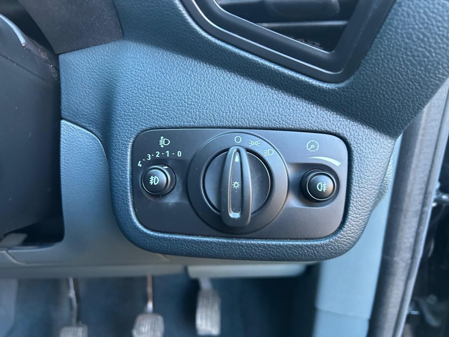 Used Ford C-Max 2012 for sale - 77450844: Photo 39