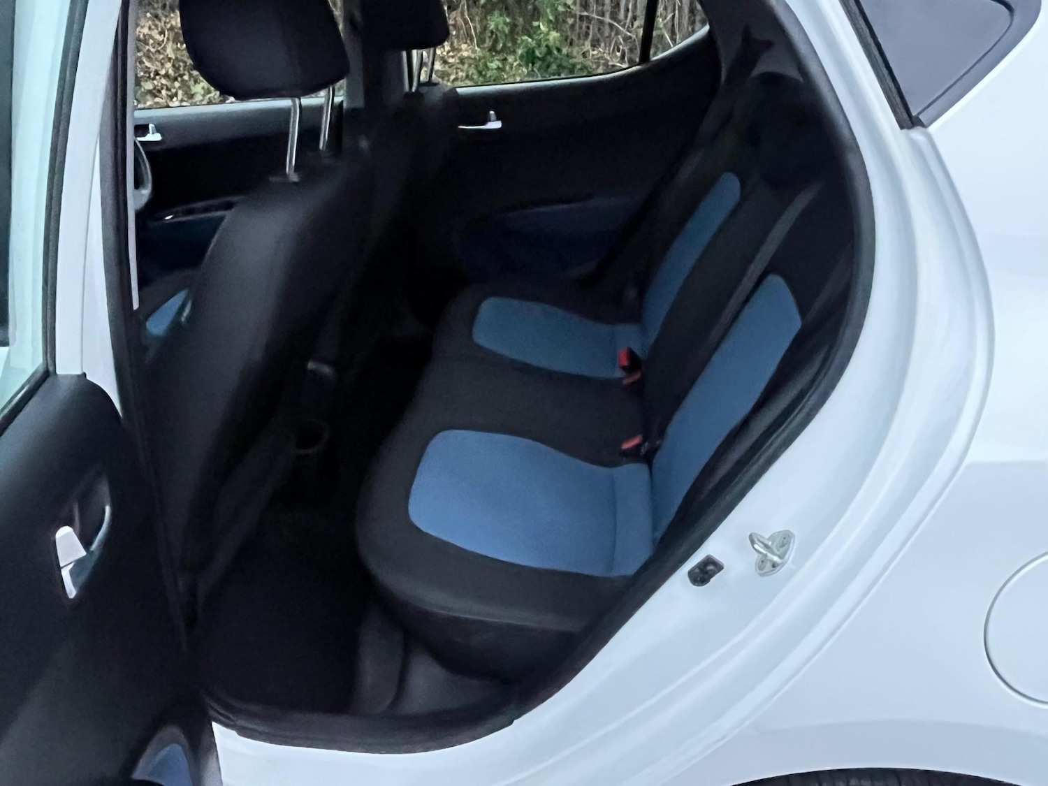 Used Hyundai i10 2016 for sale - 76758482: Photo 20