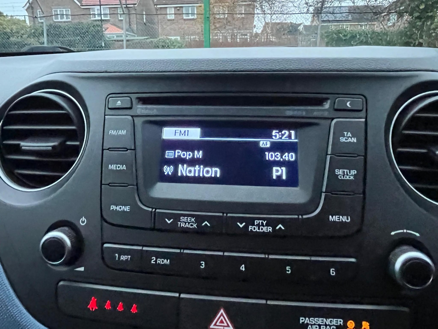 Used Hyundai i10 2016 for sale - 76758482: Photo 28