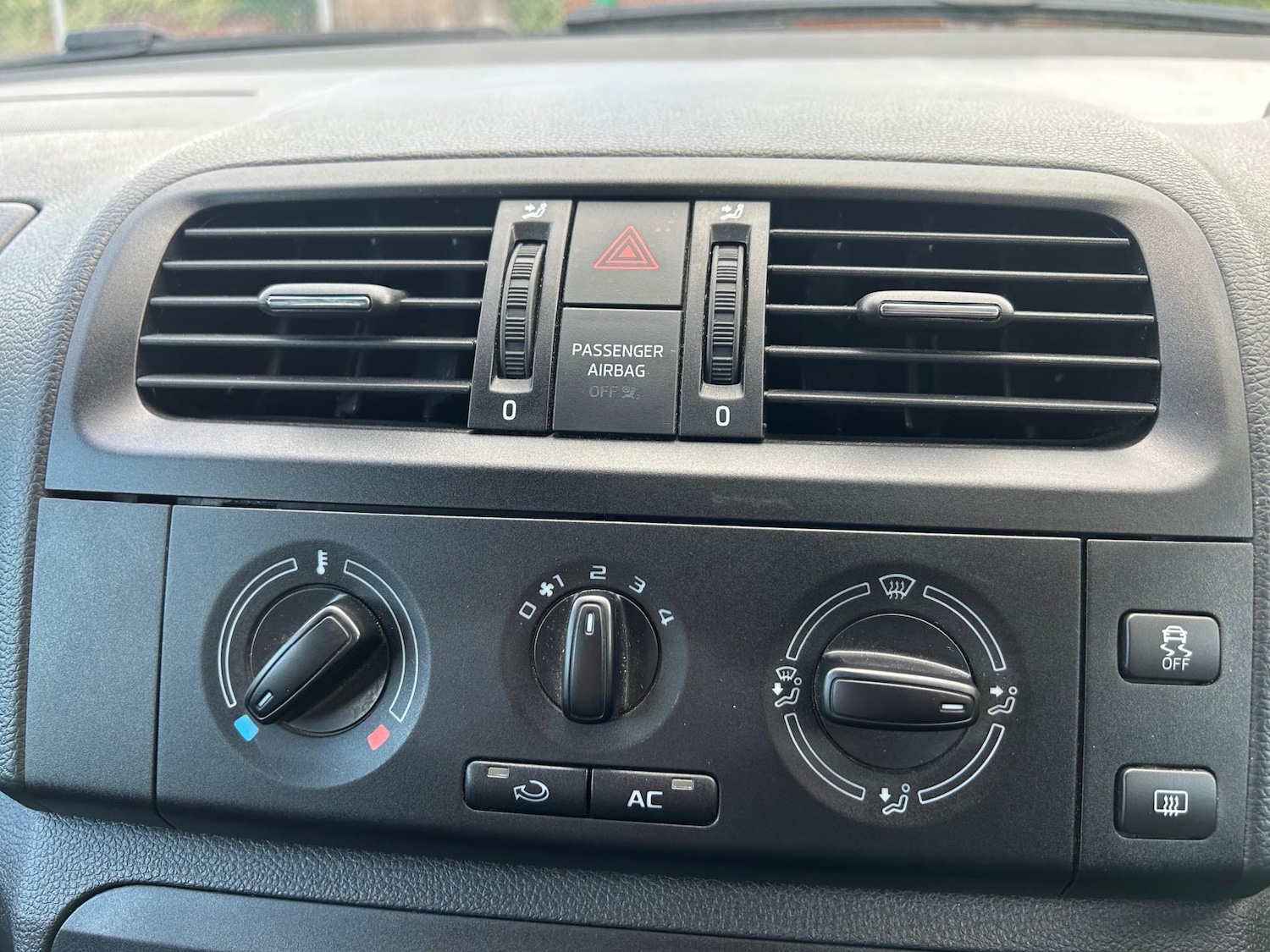 Used Skoda Fabia 2014 for sale - 77171355: Photo 28