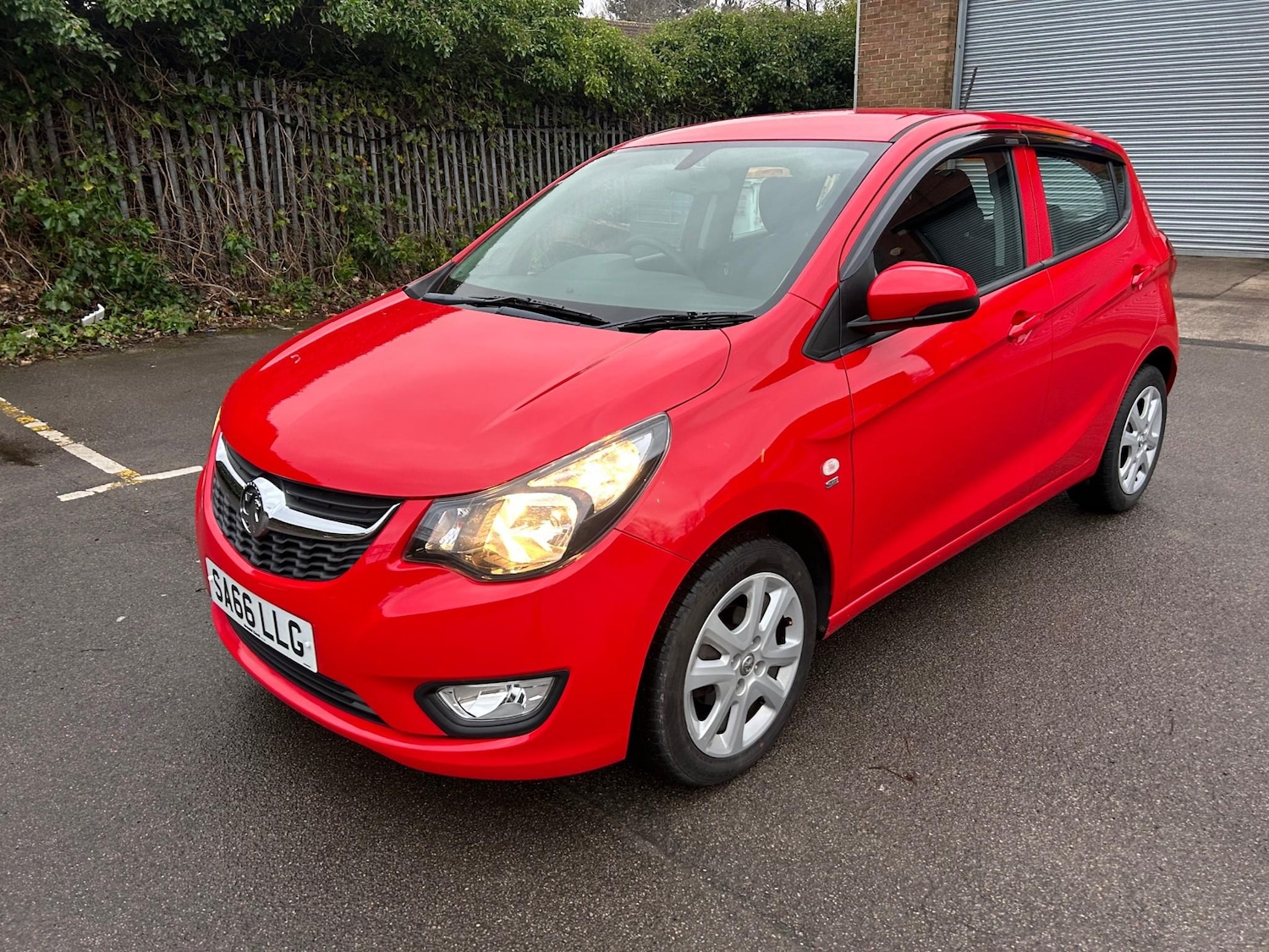 Used Vauxhall Viva 2016 for sale - 77319380: Photo 2