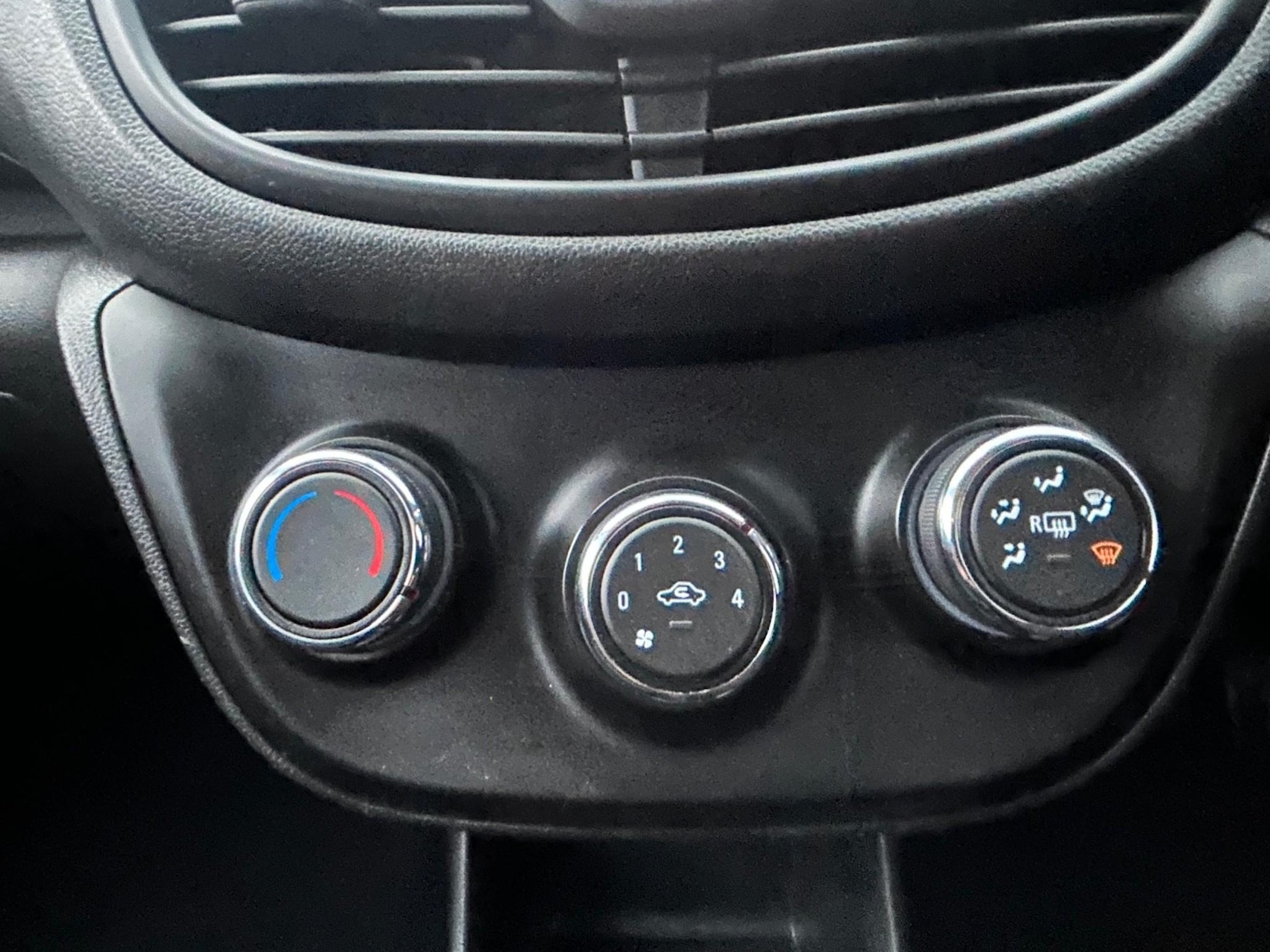 Used Vauxhall Viva 2016 for sale - 77319380: Photo 30