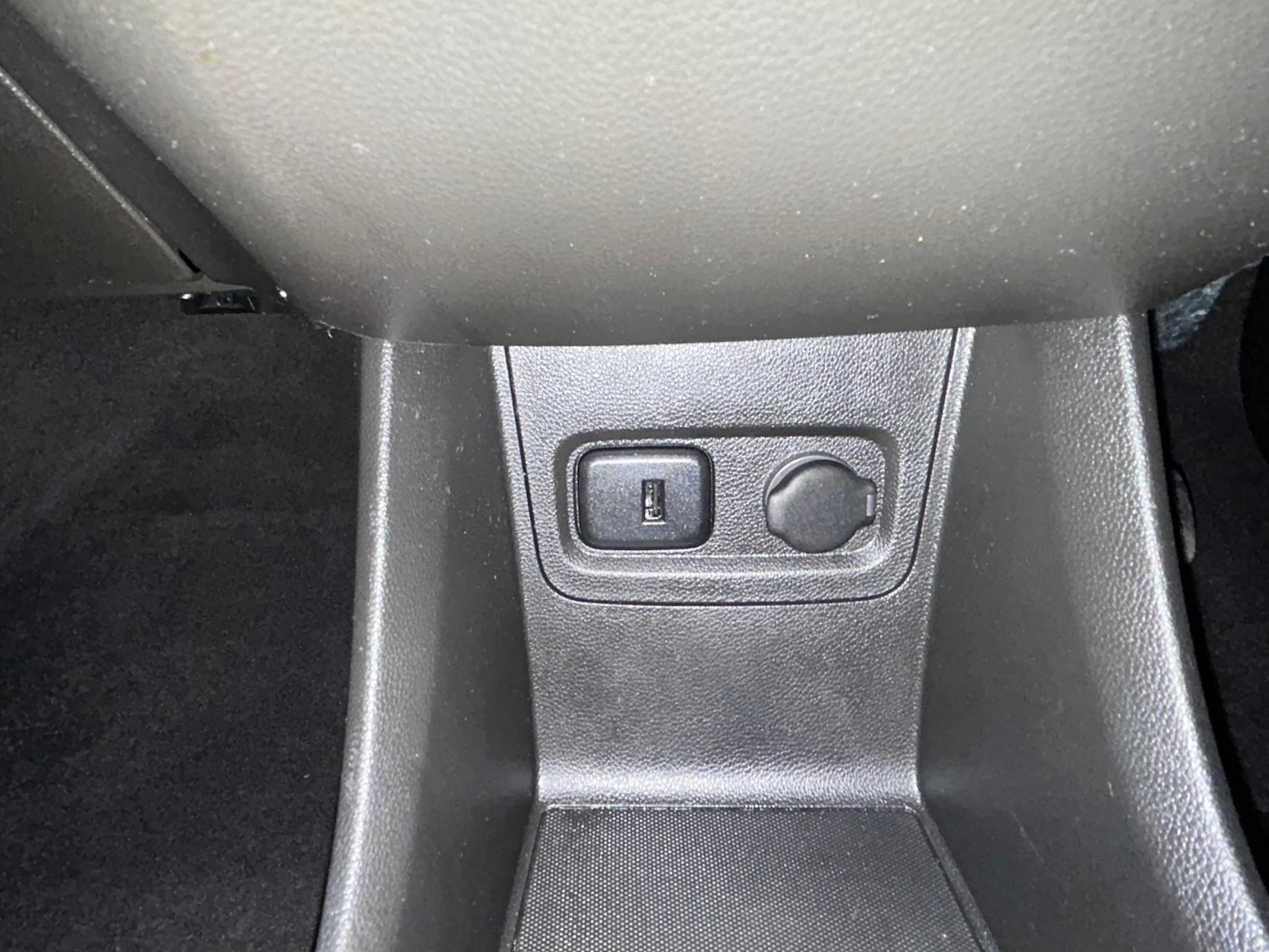 Used Vauxhall Viva 2016 for sale - 77319380: Photo 31