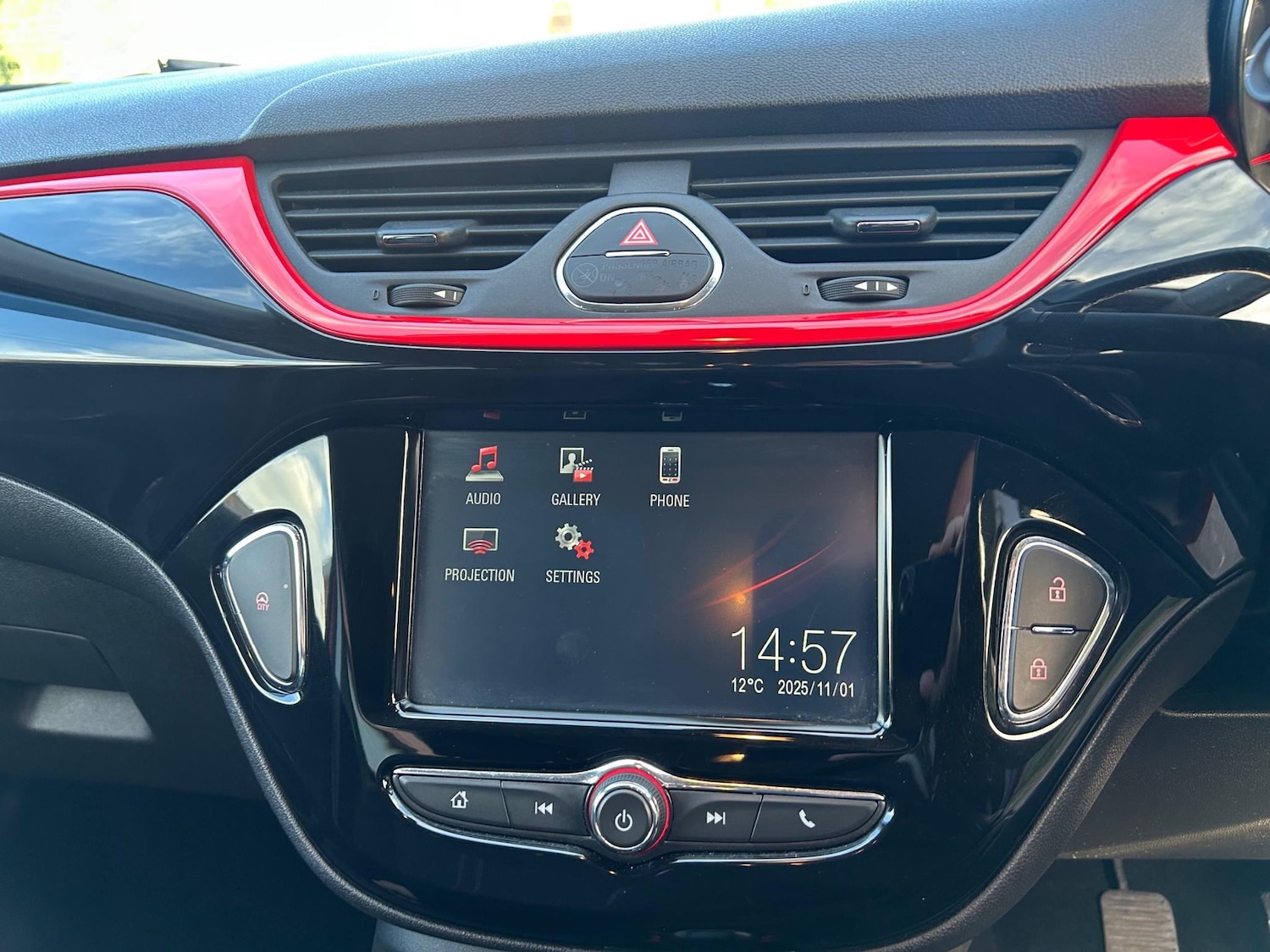 Used Vauxhall Corsa 2016 for sale - 76750709: Photo 21