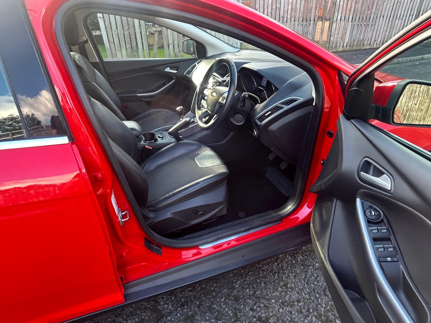 Used Ford Focus 2014 for sale - 76627476: Photo 17