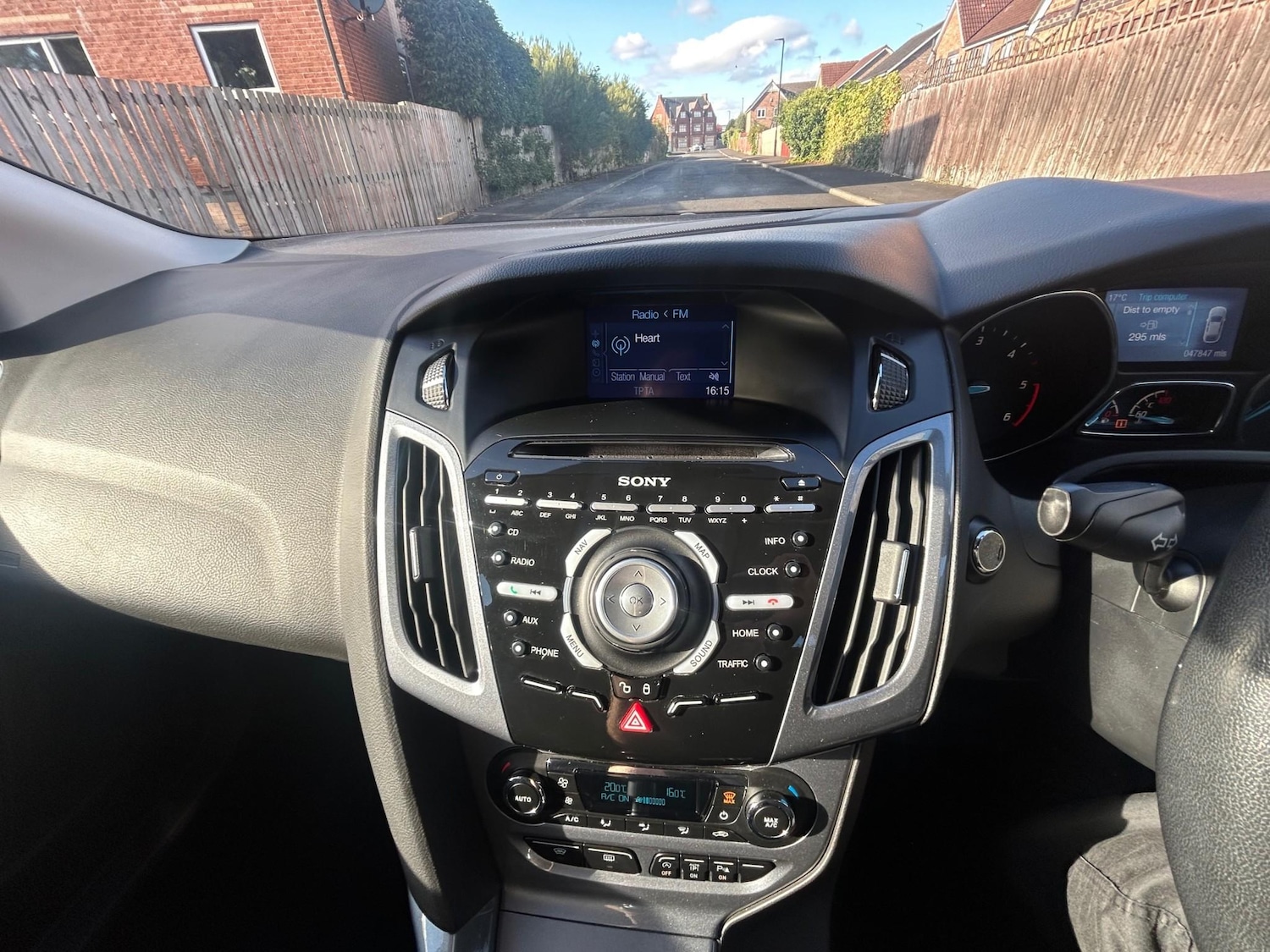 Used Ford Focus 2014 for sale - 76627476: Photo 30