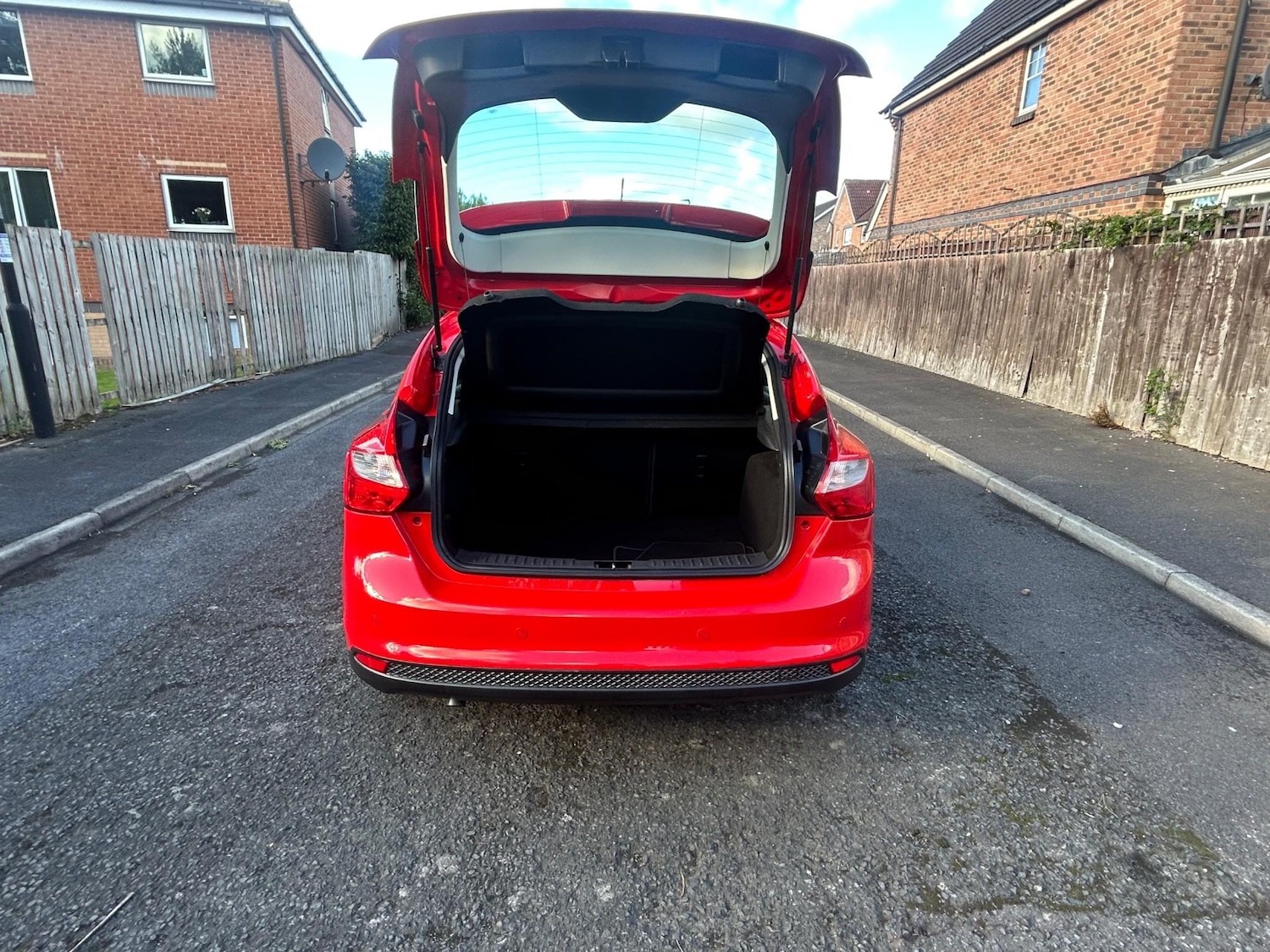 Used Ford Focus 2014 for sale - 76627476: Photo 8