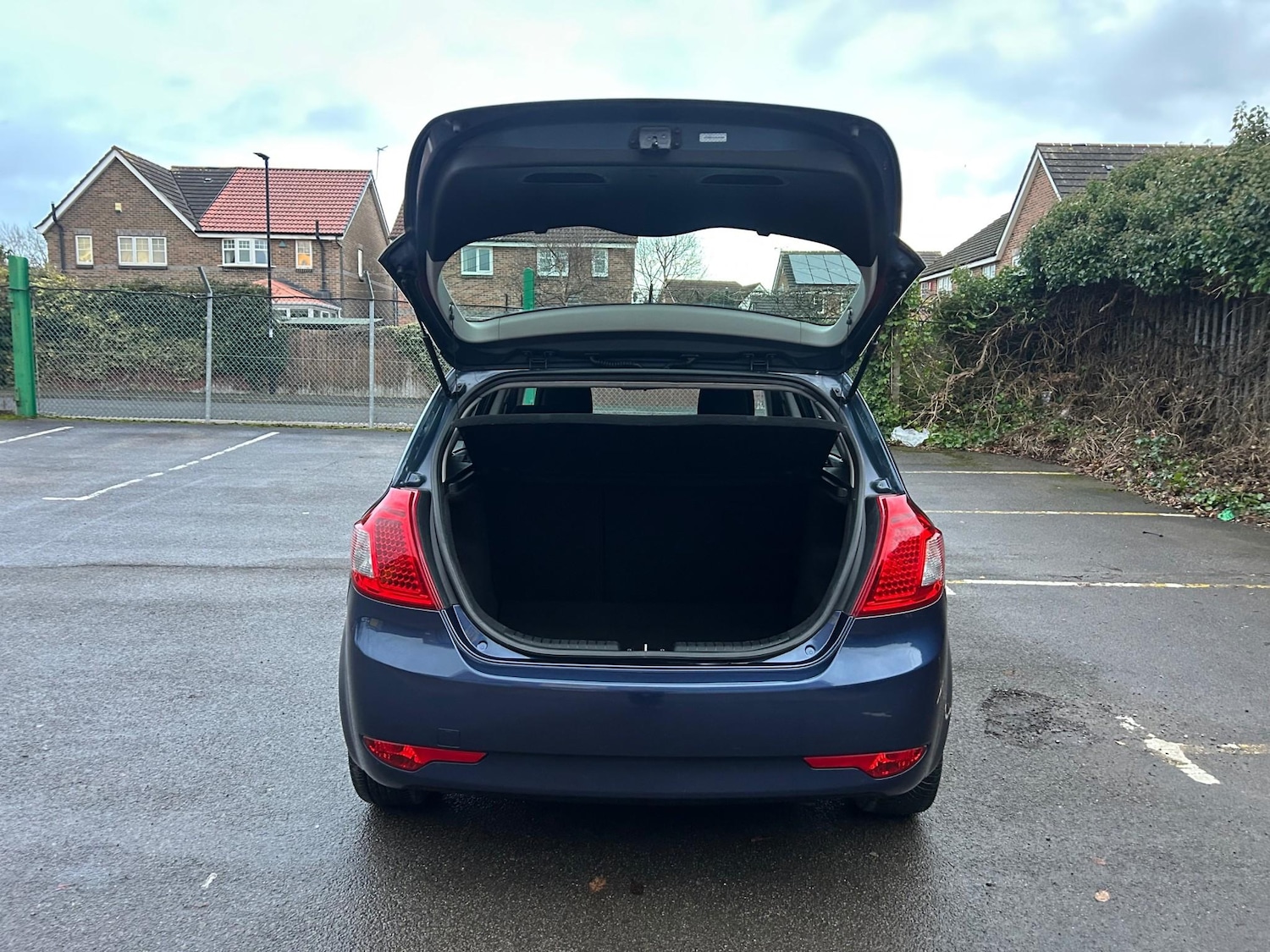 Used Kia Ceed 2011 for sale - 76942803: Photo 9