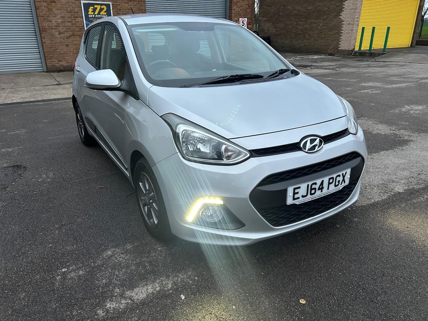 Used Hyundai i10 2014 for sale - 76641438: Photo 14