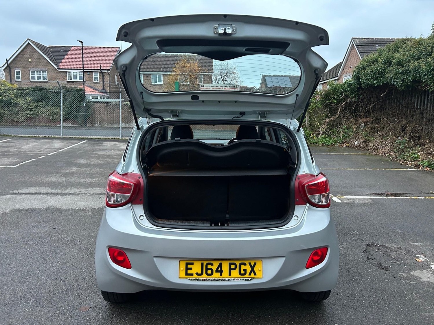 Used Hyundai i10 2014 for sale - 76641438: Photo 7