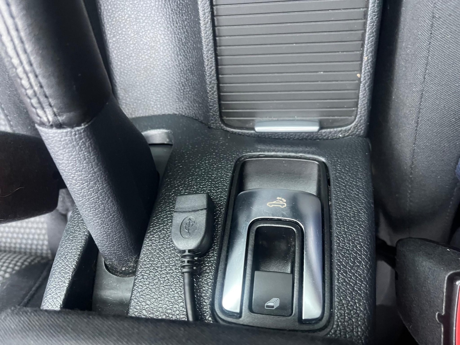 Used Volkswagen Golf 2013 for sale - 77037073: Photo 35