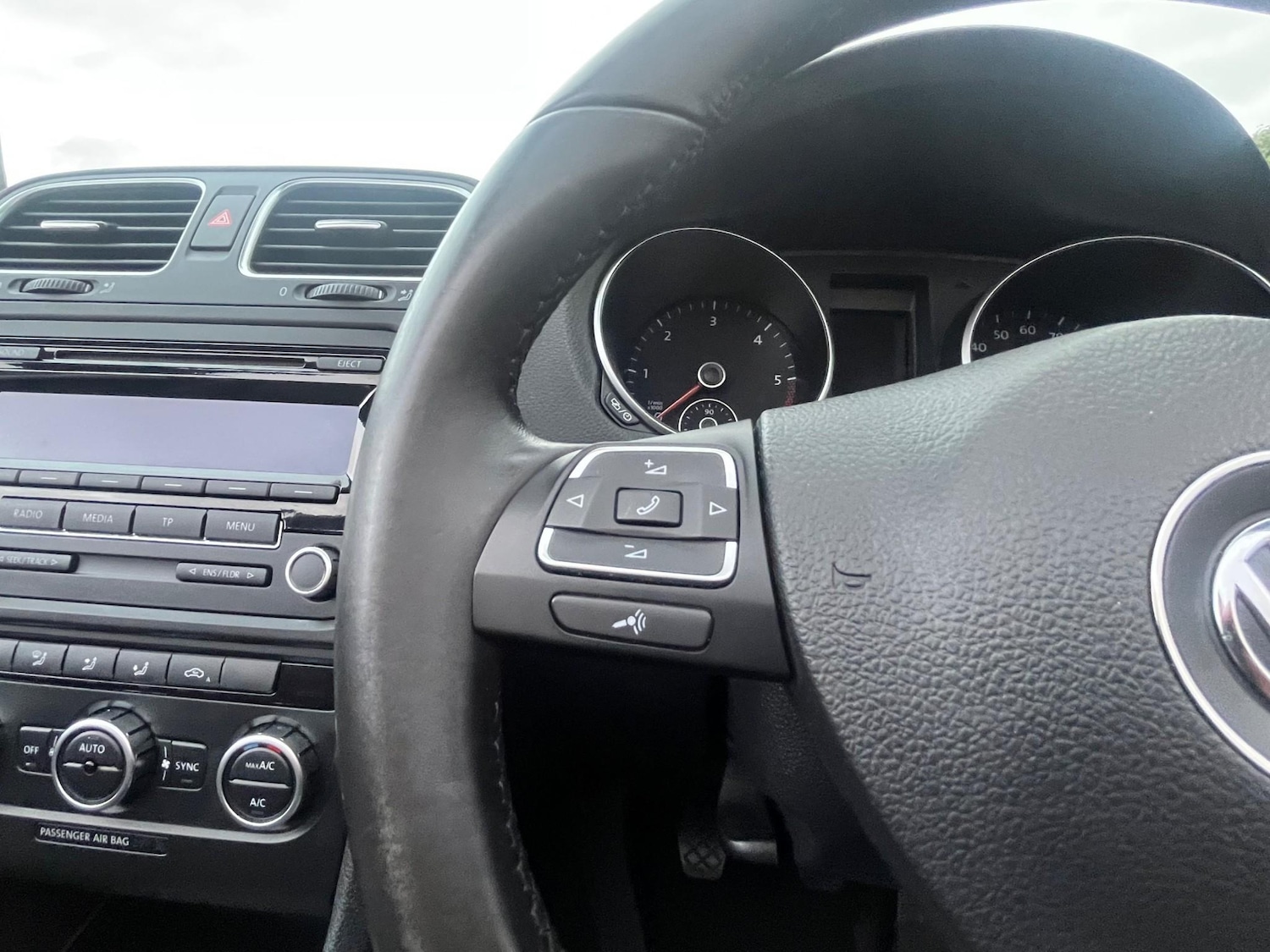 Used Volkswagen Golf 2013 for sale - 77037073: Photo 38