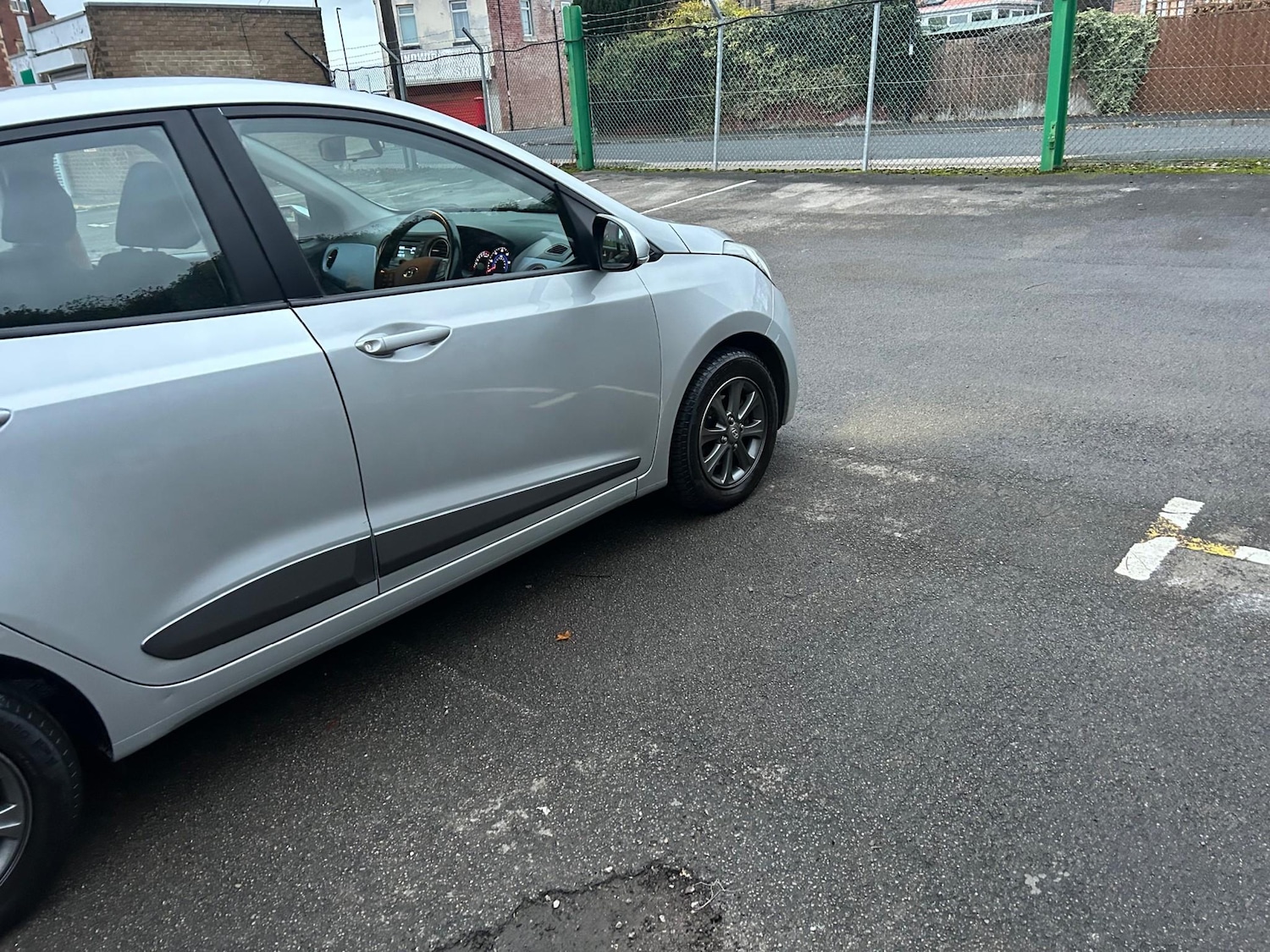 Used Hyundai i10 2014 for sale - 76665218: Photo 10