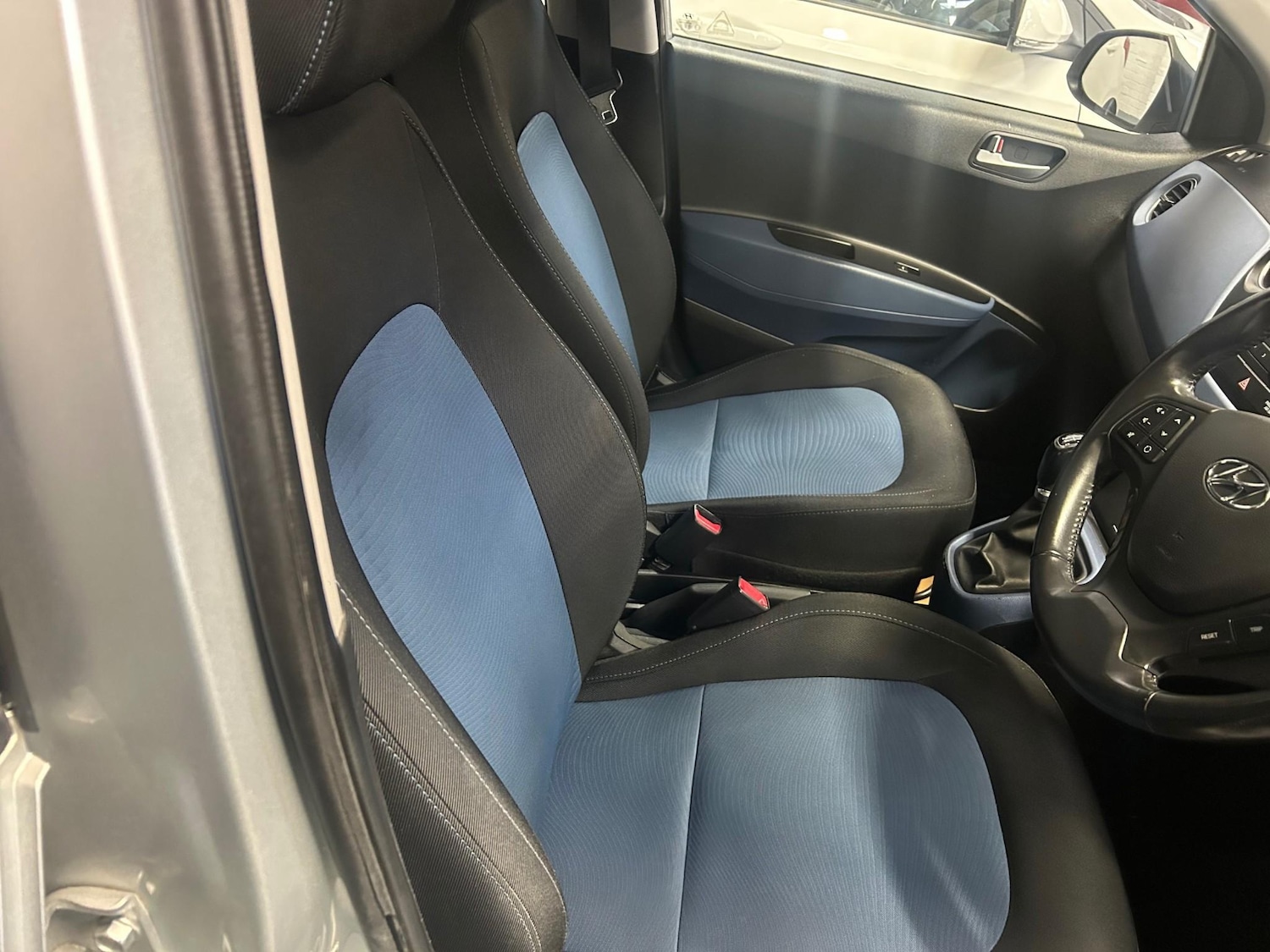 Used Hyundai i10 2014 for sale - 76665218: Photo 18