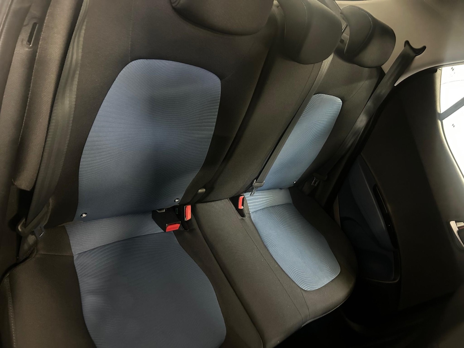 Used Hyundai i10 2014 for sale - 76665218: Photo 23