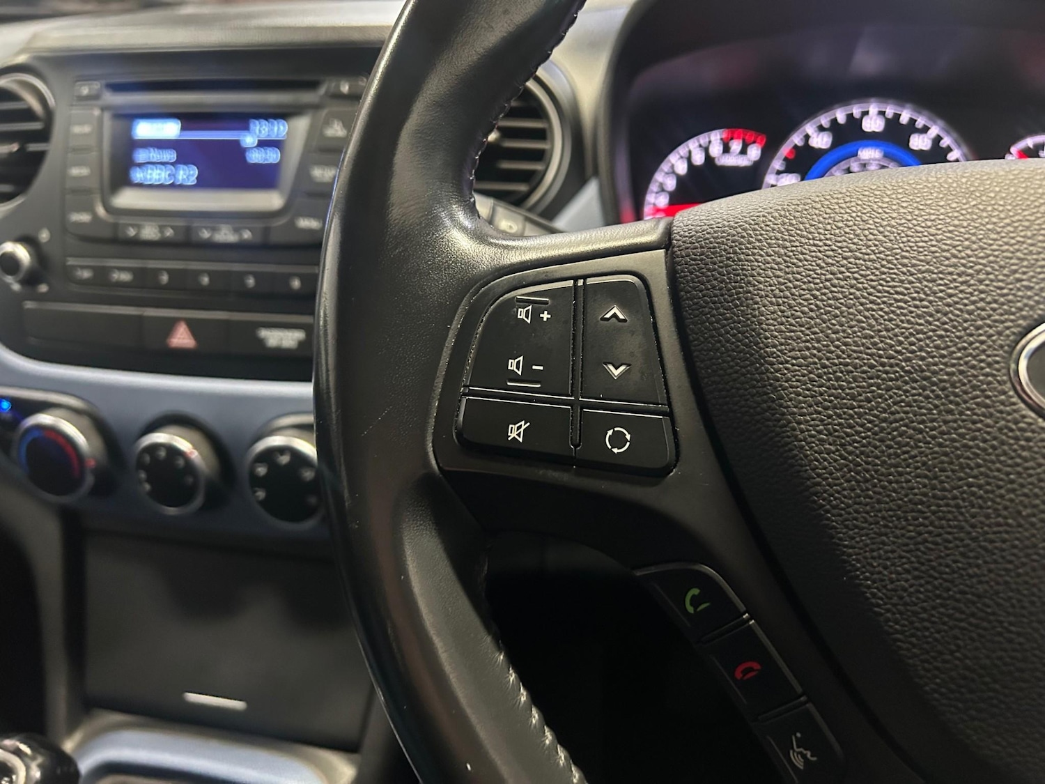 Used Hyundai i10 2014 for sale - 76665218: Photo 31