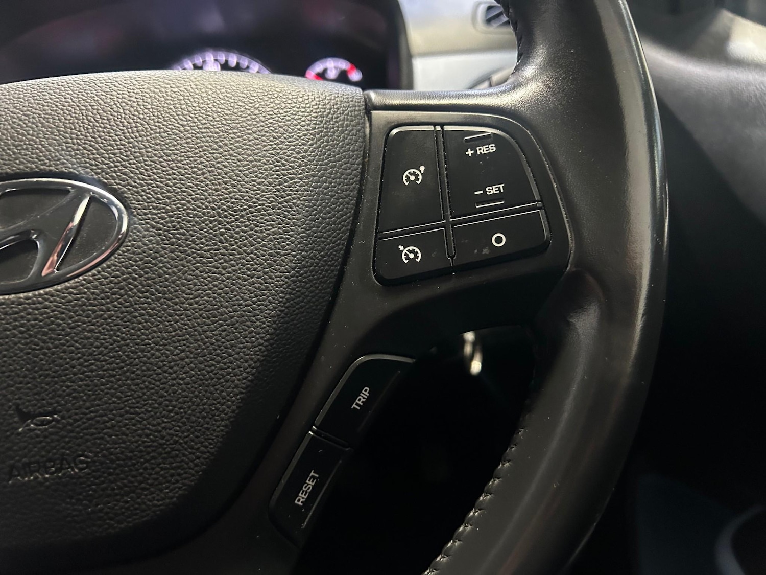 Used Hyundai i10 2014 for sale - 76665218: Photo 32