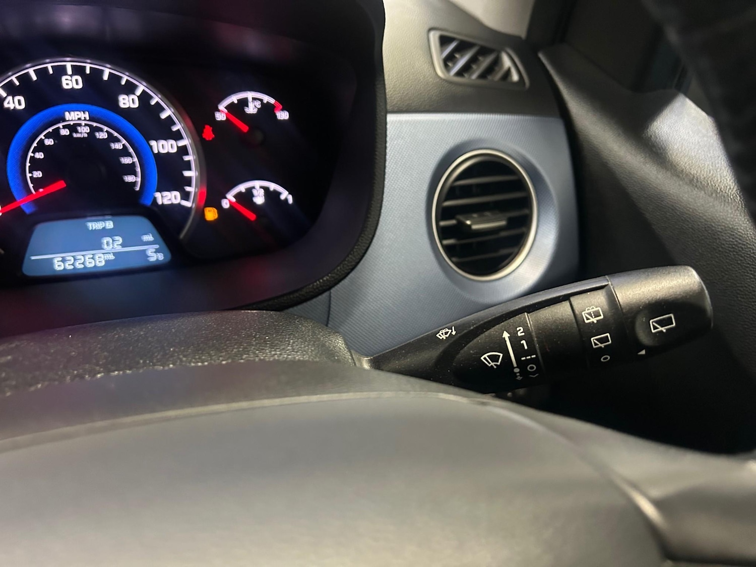 Used Hyundai i10 2014 for sale - 76665218: Photo 34