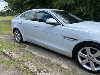 Used Jaguar XE 2016 for sale - 78867520: Photo