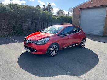 Used Renault Clio 2015 for sale - 77890713: Photo