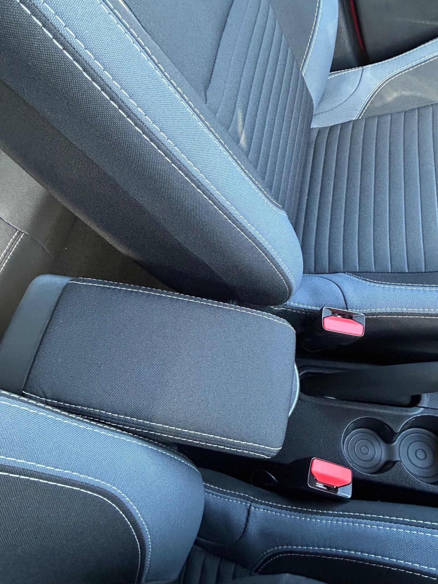 Used Renault Clio 2015 for sale - 77890713: Photo 36