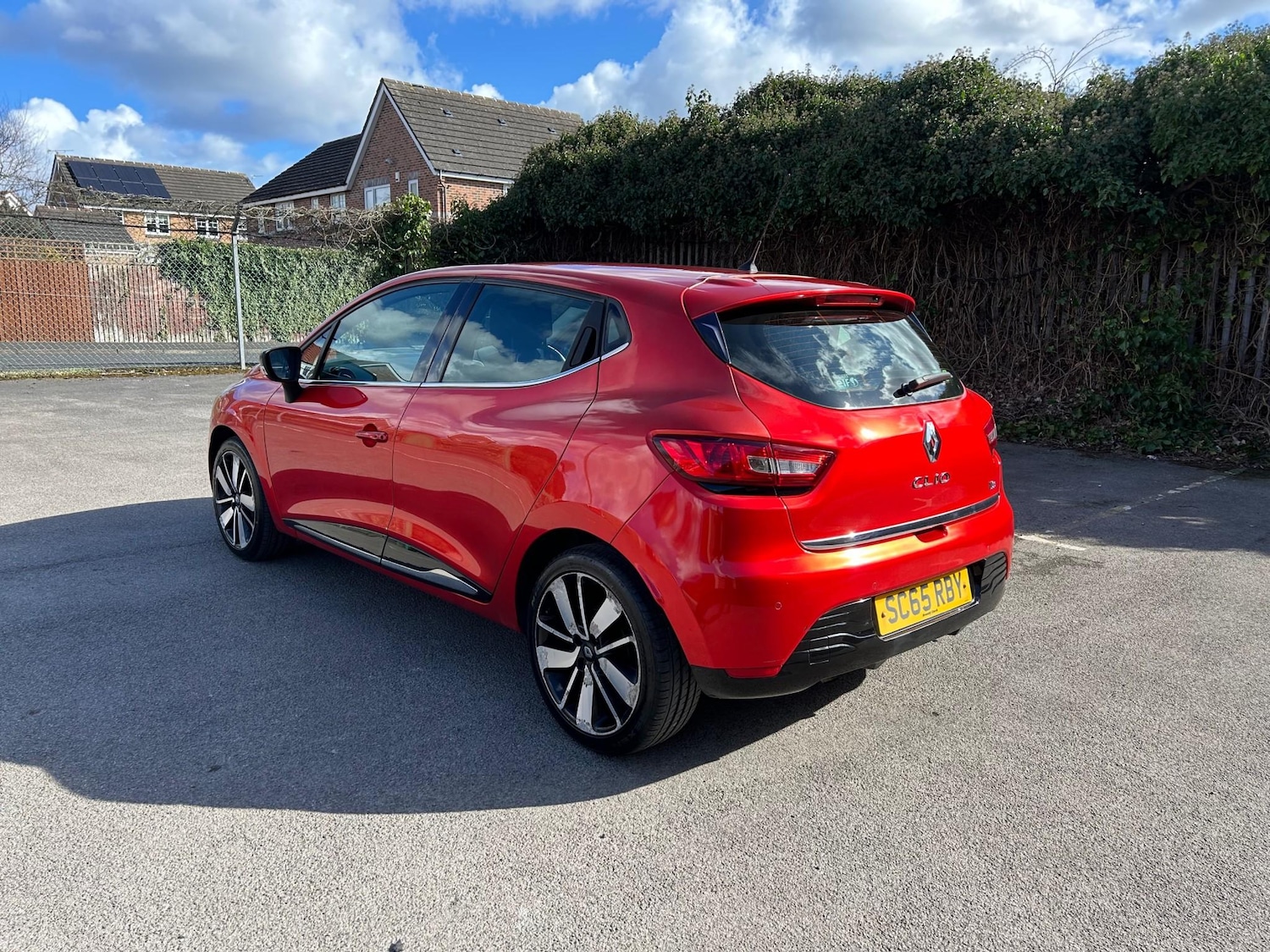 Used Renault Clio 2015 for sale - 77890713: Photo 6