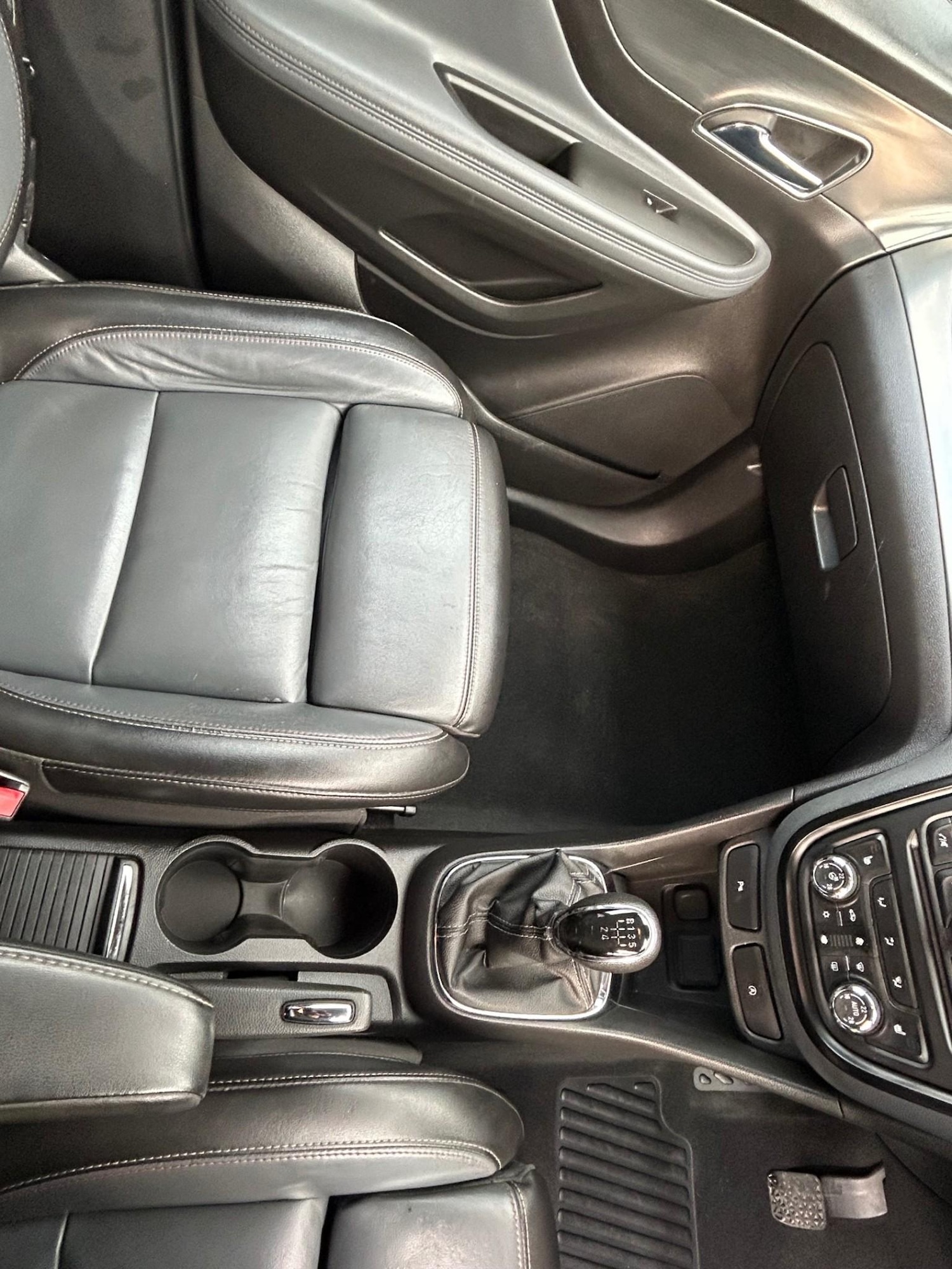 Used Vauxhall Mokka 2015 for sale - 77620324: Photo 33