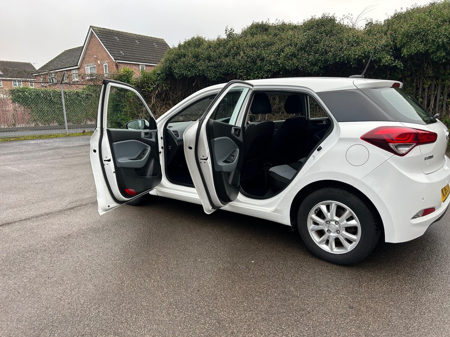 Used Hyundai i20 2016 for sale - 77013829: Photo 16