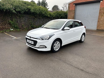 Used Hyundai i20 2016 for sale - 77013829: Photo