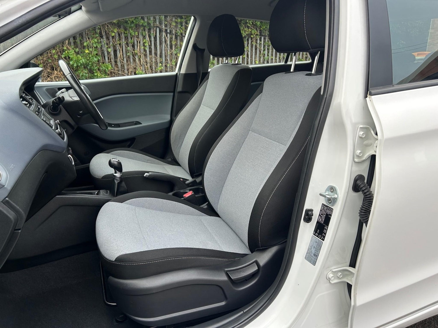 Used Hyundai i20 2016 for sale - 77013829: Photo 20