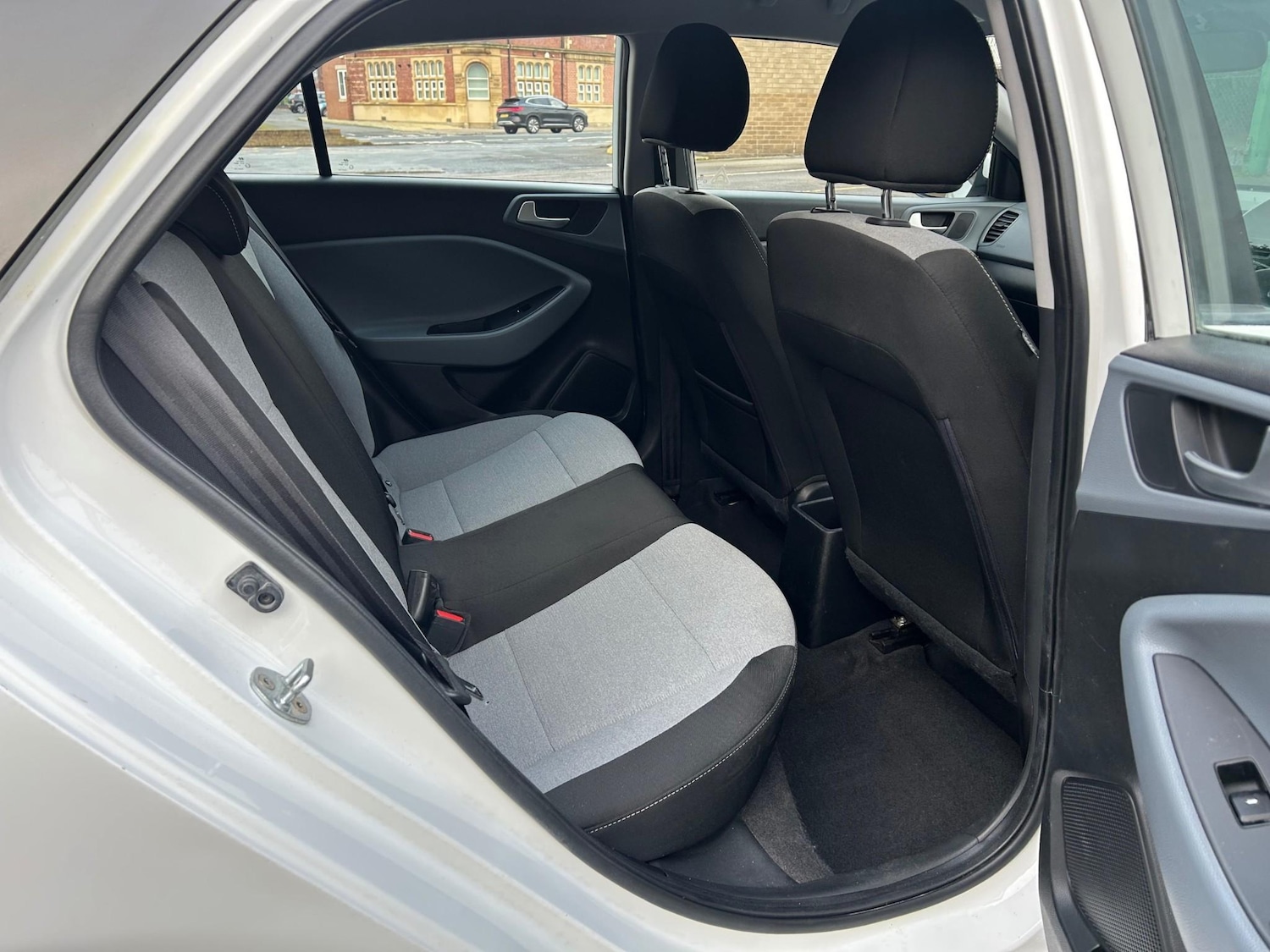 Used Hyundai i20 2016 for sale - 77013829: Photo 23