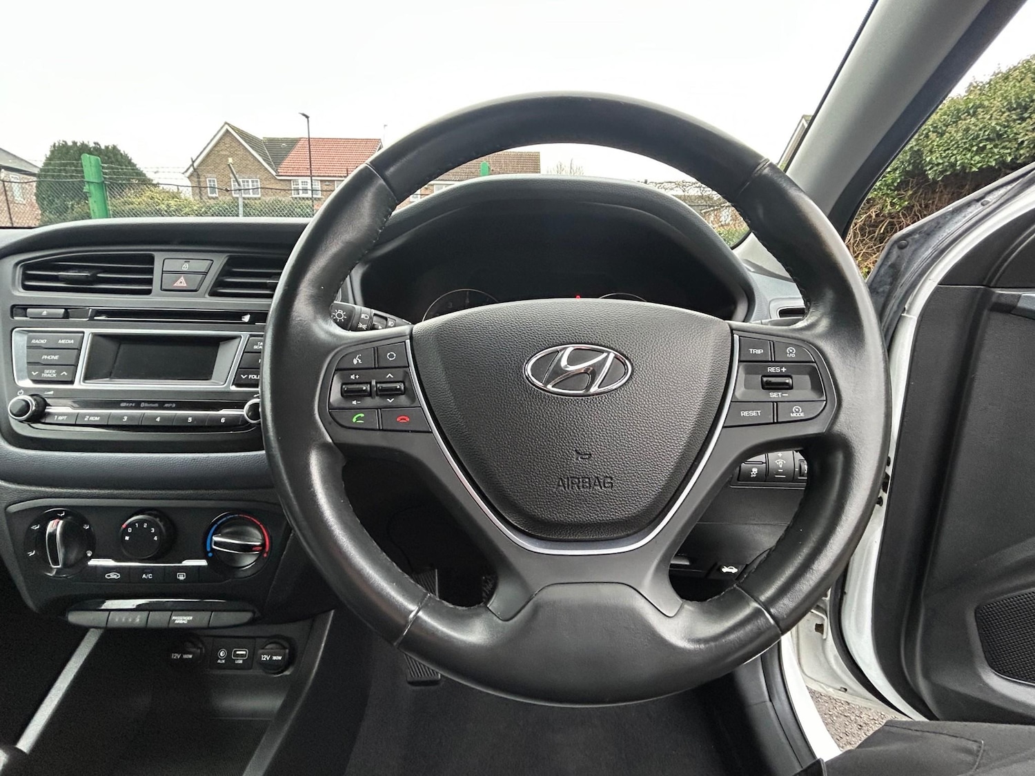 Used Hyundai i20 2016 for sale - 77013829: Photo 25