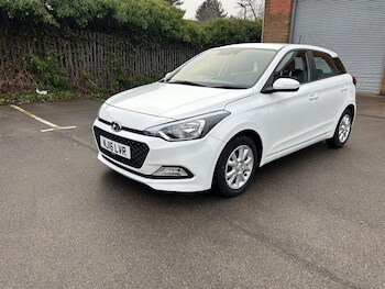 Used Hyundai i20 2016 for sale - 77013829: Photo