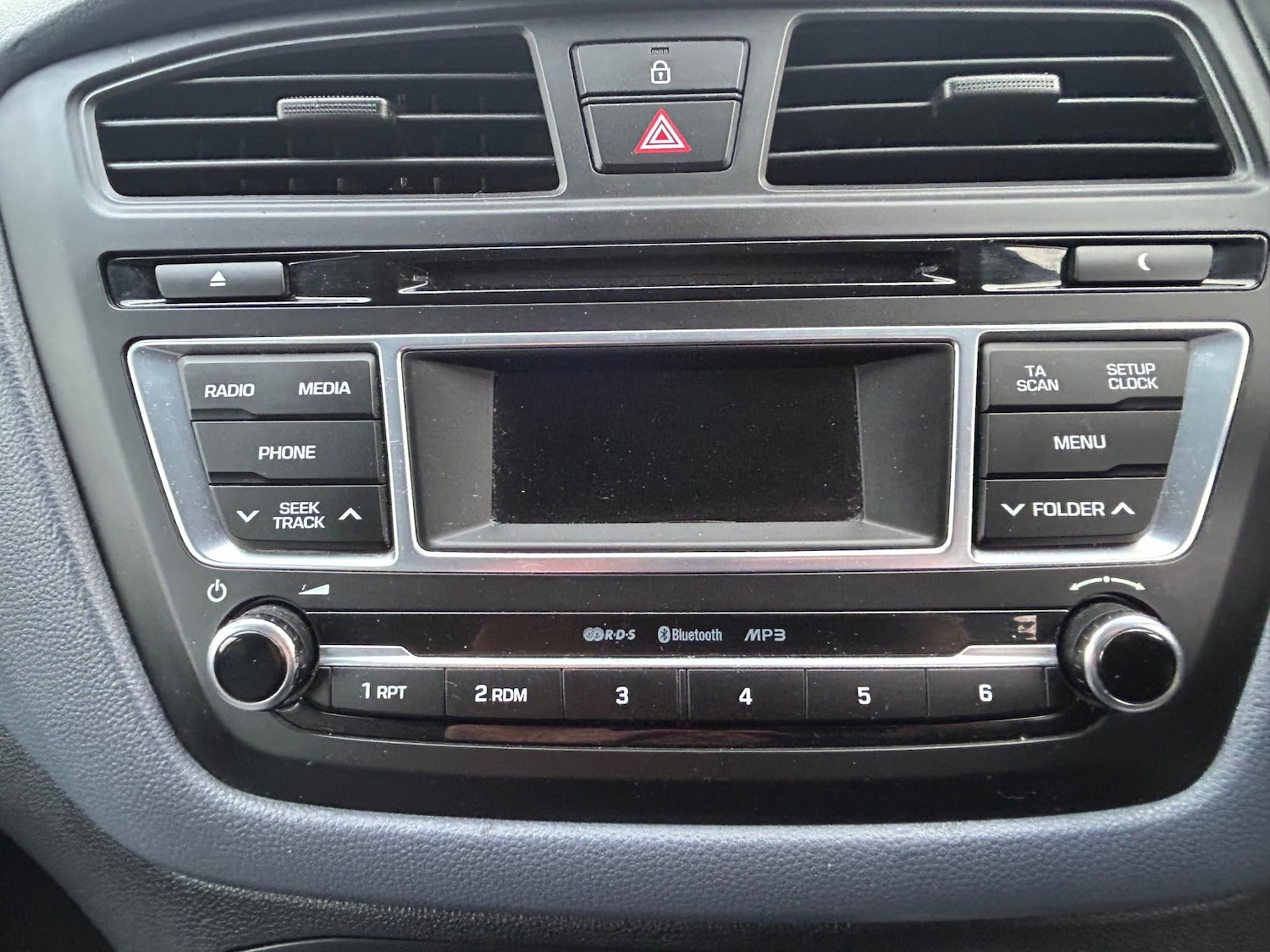 Used Hyundai i20 2016 for sale - 77013829: Photo 32