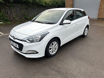 Used Hyundai i20 2016 for sale - 77013829: Photo