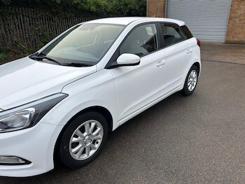 Used Hyundai i20 2016 for sale - 77013829: Photo