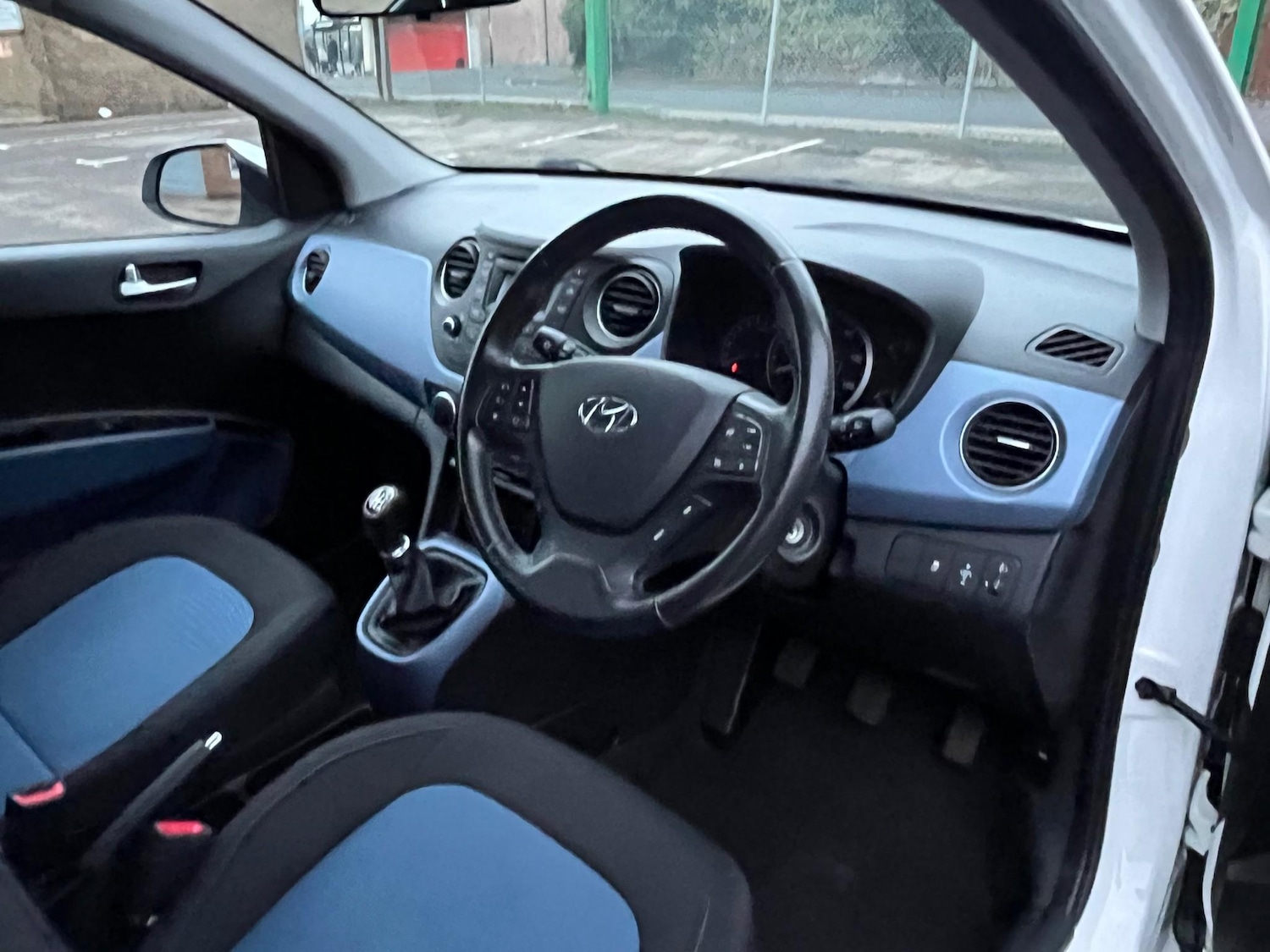 Used Hyundai i10 2016 for sale - 76641436: Photo 15