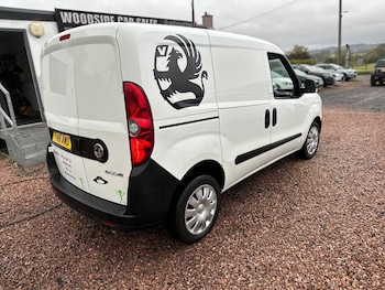 Used Vauxhall Combo 2016 for sale - 76140861: Photo