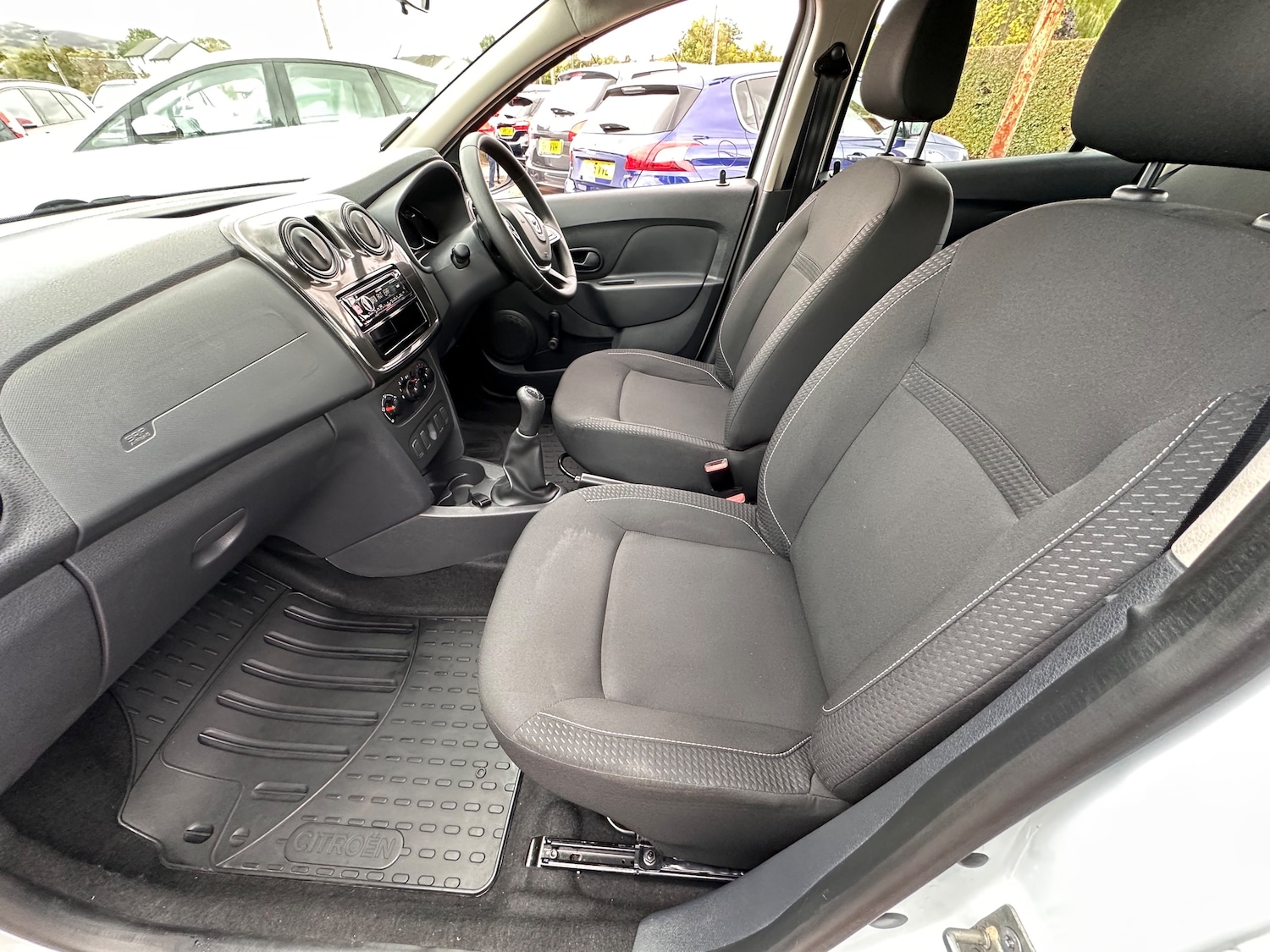 Used Dacia Sandero 2018 for sale - 76019469: Photo 18