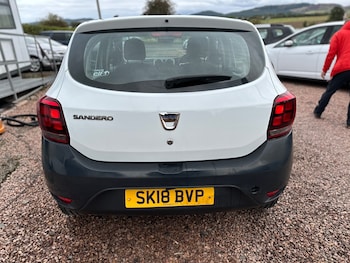 Used Dacia Sandero 2018 for sale - 76019469: Photo