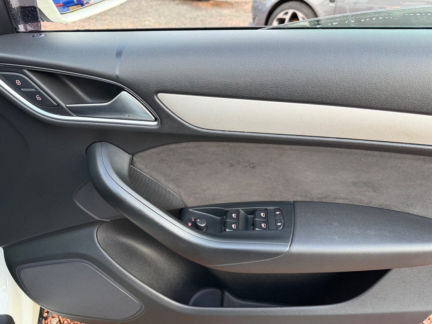 Used Audi Q3 2013 for sale - 76909300: Photo 11