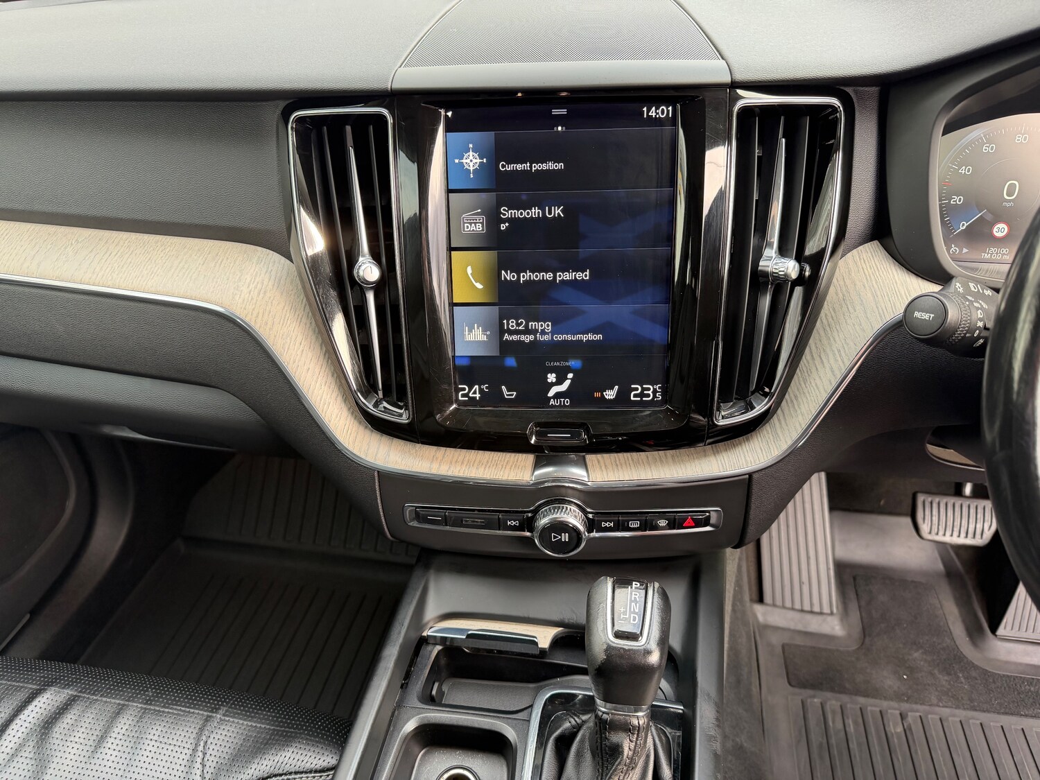 Used Volvo XC60 2018 for sale - 77533639: Photo 18