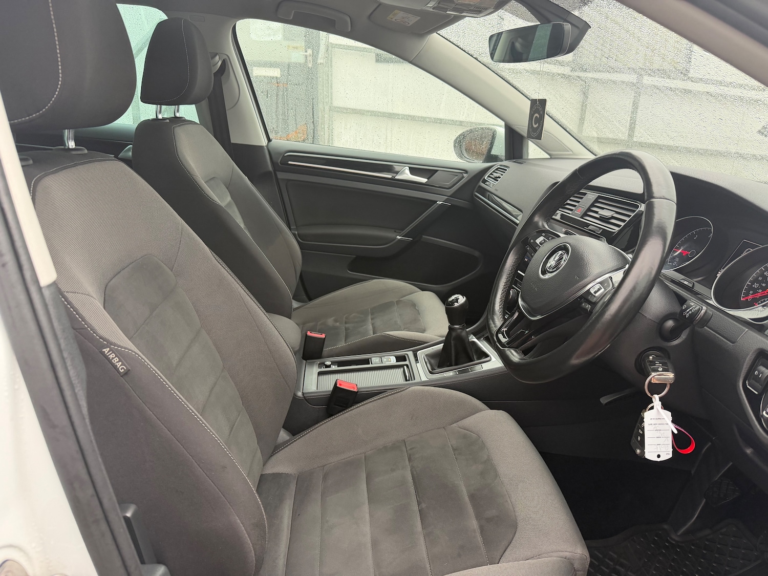 Used Volkswagen Golf 2017 for sale - 77520040: Photo 12