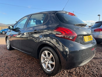 Used Peugeot 208 2019 for sale - 77733428: Photo